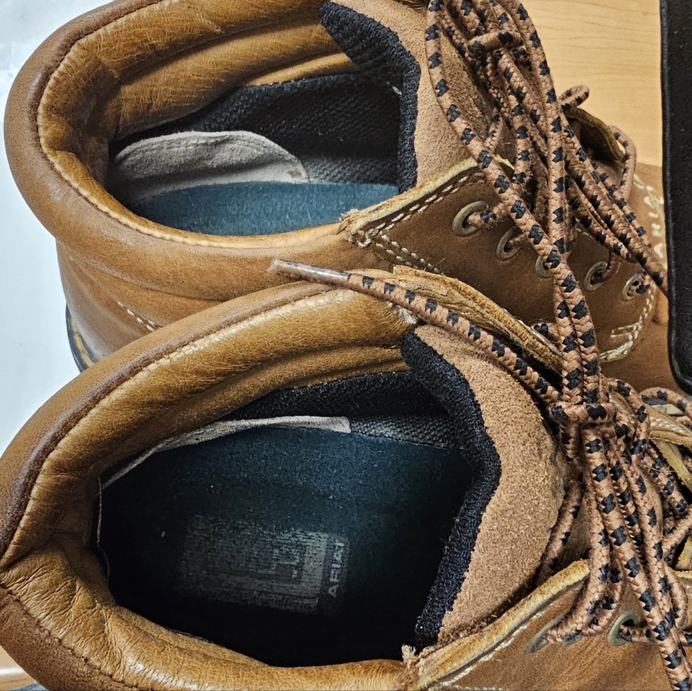Ariat Women's Chestnut Lace-Up Boots - Picture 8 of 9
